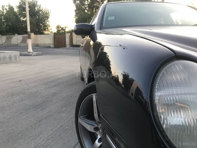 Mercedes E 240 2000, 332,468 km - 2.6 l - Bərdə