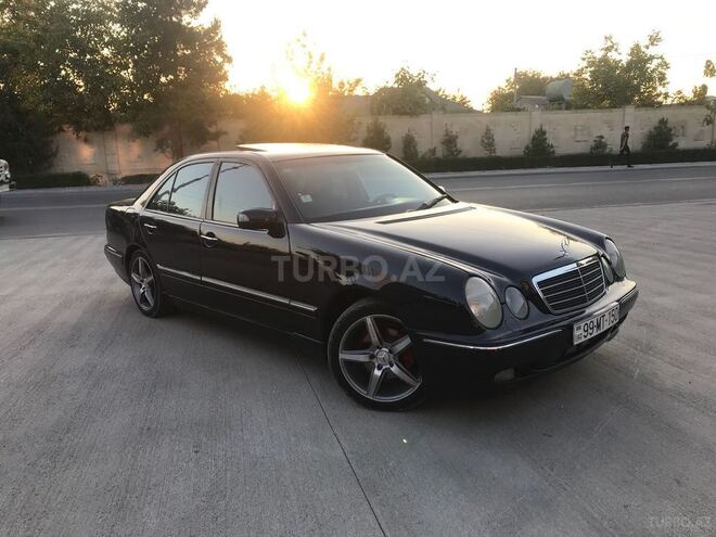 Mercedes E 240 2000, 332,468 km - 2.6 l - Bərdə