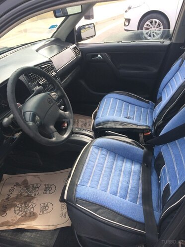 Volkswagen Golf 1995, 250,000 km - 1.8 l - Bakı