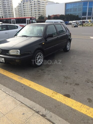 Volkswagen Golf 1995, 250,000 km - 1.8 l - Bakı