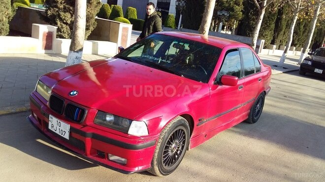 BMW 318 1994, 401,652 km - 2.0 л - Beyləqan