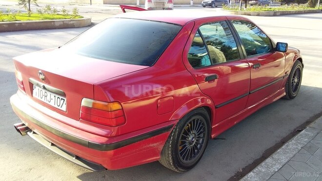 BMW 318 1994, 401,652 km - 2.0 л - Beyləqan