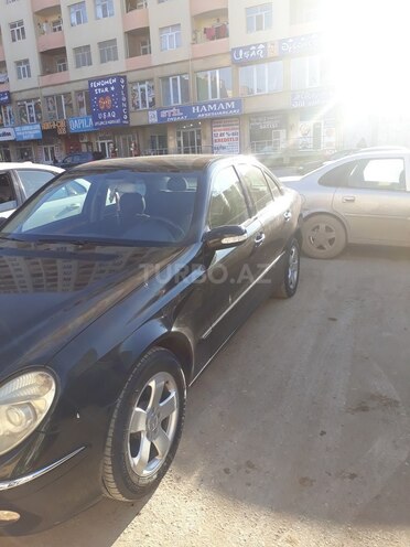 Mercedes E 220 2002, 178,000 km - 2.2 l - Xırdalan