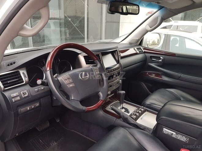 Lexus LX 570 2013, 71,800 km - 5.7 л - Bakı