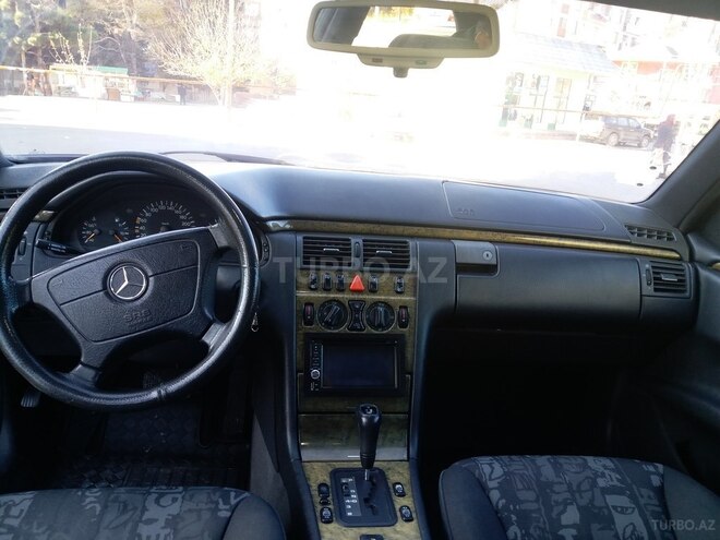 Mercedes E 320 1996, 435,000 km - 3.2 l - Bakı