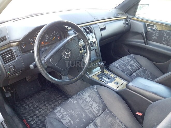 Mercedes E 320 1996, 435,000 km - 3.2 l - Bakı