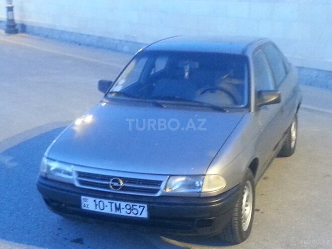 Opel Astra 1993, 235,465 km - 1.8 l - Bakı