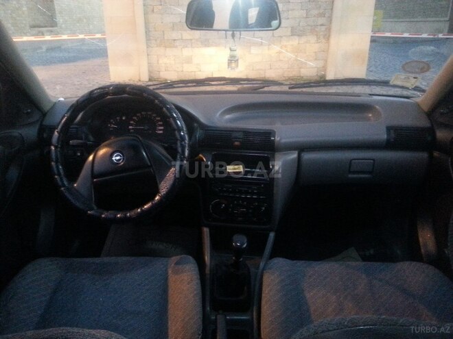 Opel Astra 1993, 235,465 km - 1.8 l - Bakı
