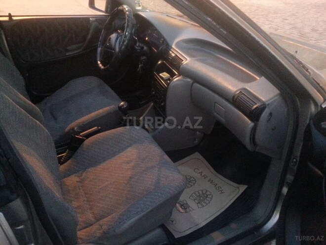 Opel Astra 1993, 235,465 km - 1.8 l - Bakı