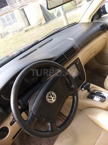 Volkswagen Passat 2001, 270,000 km - 0.2 л - Balakən