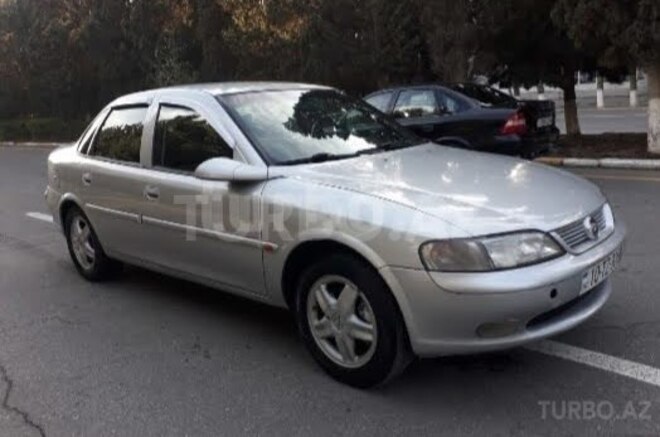 Opel Vectra 1997, 380,000 km - 2.0 л - Xudat