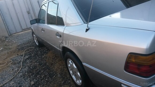 Mercedes E 200 1992, 455,588 km - 2.0 l - Sumqayıt