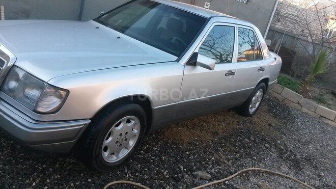 Mercedes E 200 1992, 455,588 km - 2.0 l - Sumqayıt