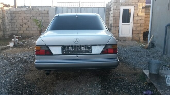 Mercedes E 200 1992, 455,588 km - 2.0 l - Sumqayıt