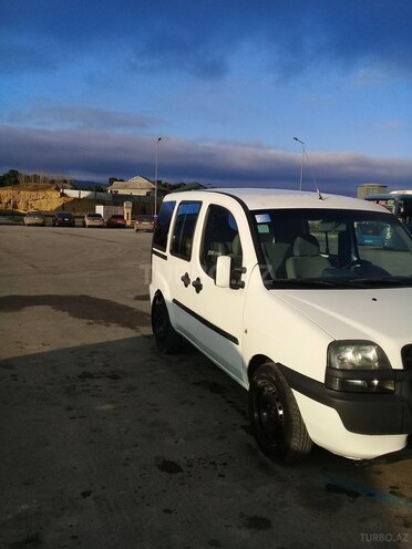 Fiat Doblo 2004, 187,000 km - 1.9 l - Bakı