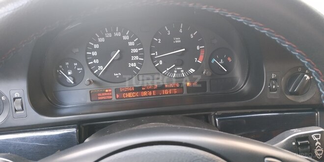 BMW 525 2000, 143,000 km - 0.3 л - İsmayıllı