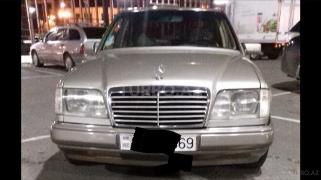Mercedes E 230 1993, 404,000 km - 2.3 л - Bakı