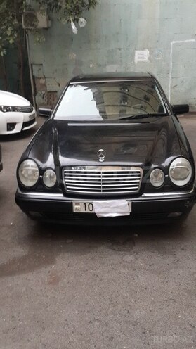 Mercedes E 280 1999, 210,000 km - 2.4 l - Bakı