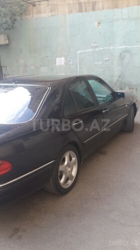 Mercedes E 280 1999, 210,000 km - 2.4 l - Bakı
