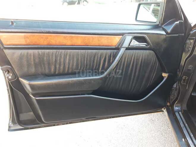 Mercedes E 220 1995, 272,000 km - 2.2 л - Gəncə
