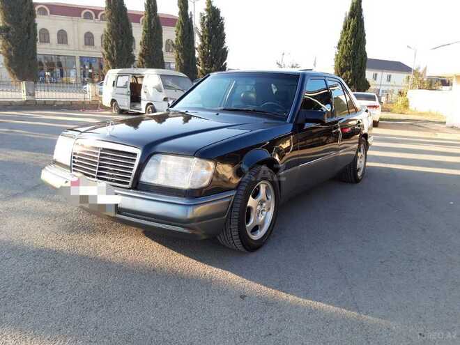 Mercedes E 220 1995, 272,000 km - 2.2 л - Gəncə