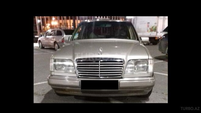 Mercedes E 220 1993, 399,000 km - 2.2 л - Bakı