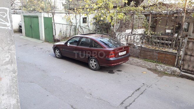 Opel Vectra 1996, 226,000 km - 2.0 l - Bakı