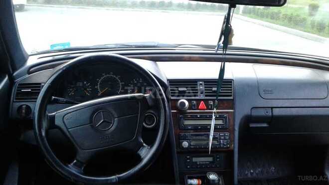 Mercedes C 230 1998, 220,000 km - 2.3 l - Masallı