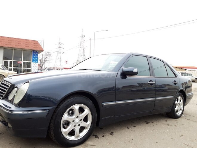 Mercedes E 240 2000, 270,000 km - 2.6 l - Sumqayıt