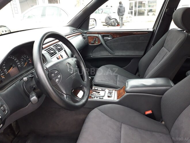 Mercedes E 240 2000, 270,000 km - 2.6 l - Sumqayıt