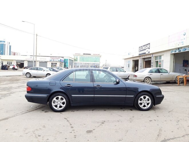 Mercedes E 240 2000, 270,000 km - 2.6 l - Sumqayıt