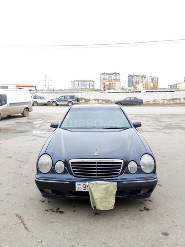 Mercedes E 240 2000, 270,000 km - 2.6 l - Sumqayıt