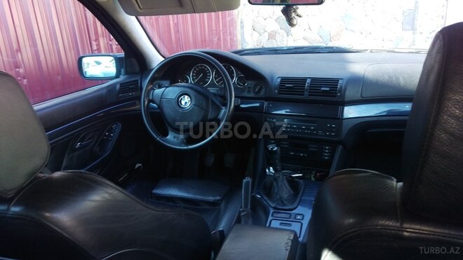 BMW 520 1996, 350,000 km - 2.0 l - Qusar