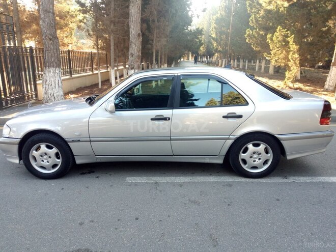 Mercedes C 200 2000, 236,692 km - 2.0 l - Sumqayıt