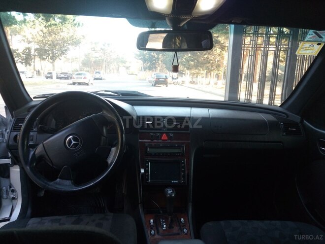 Mercedes C 200 2000, 236,692 km - 2.0 l - Sumqayıt