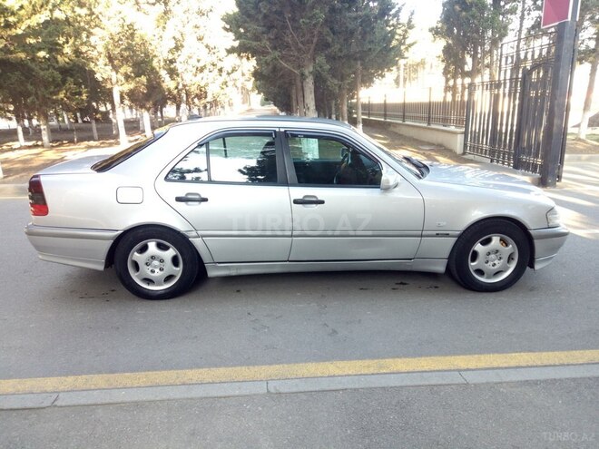Mercedes C 200 2000, 236,692 km - 2.0 l - Sumqayıt