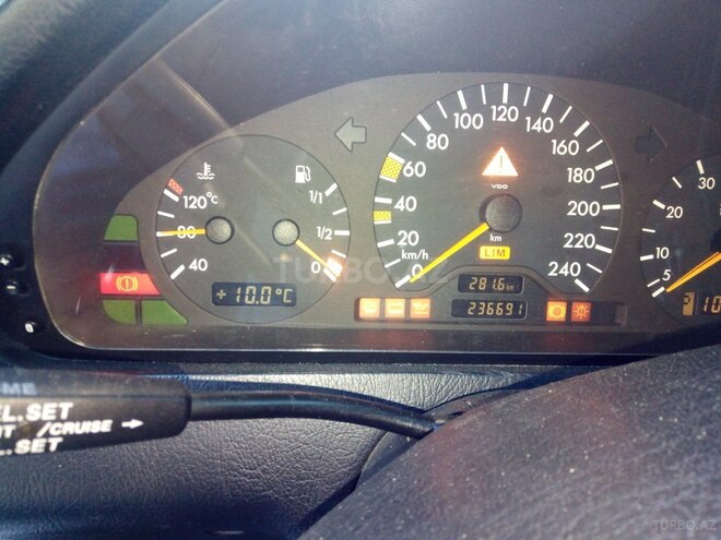 Mercedes C 200 2000, 236,692 km - 2.0 l - Sumqayıt