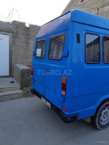 Mercedes 208 D 1992, 222,222 km - 0.2 l - Sumqayıt
