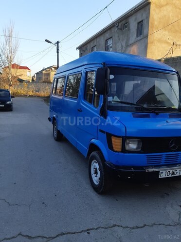 Mercedes 208 D 1992, 222,222 km - 0.2 l - Sumqayıt