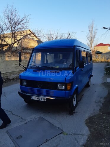 Mercedes 208 D 1992, 222,222 km - 0.2 l - Sumqayıt