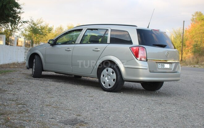 Opel Astra 2005, 225,000 km - 1.7 l - Bakı