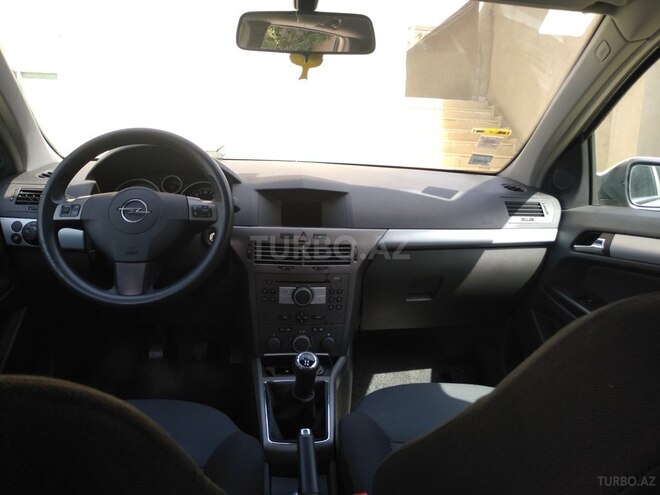 Opel Astra 2005, 225,000 km - 1.7 l - Bakı