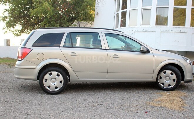 Opel Astra 2005, 225,000 km - 1.7 l - Bakı