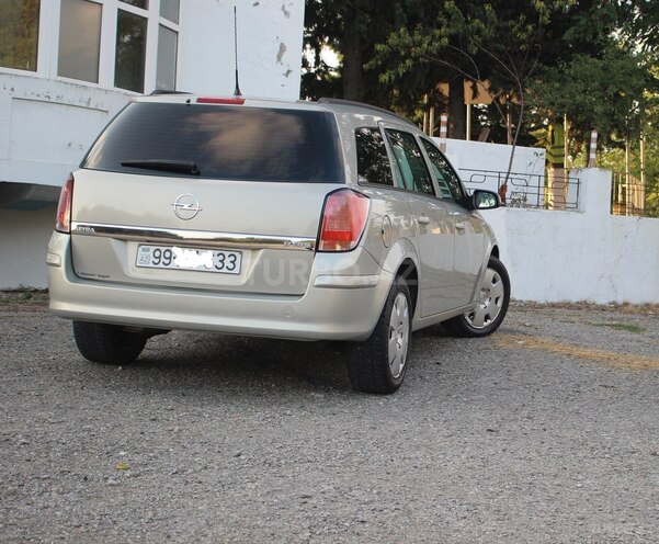 Opel Astra 2005, 225,000 km - 1.7 l - Bakı