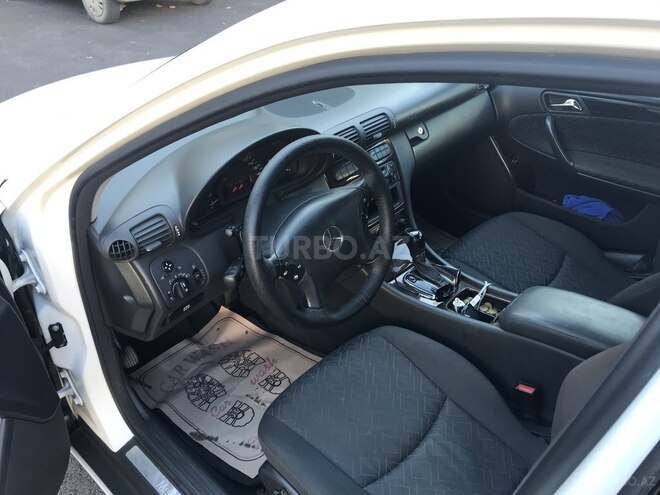 Mercedes C 180 2001, 237,000 km - 2.0 l - Bakı
