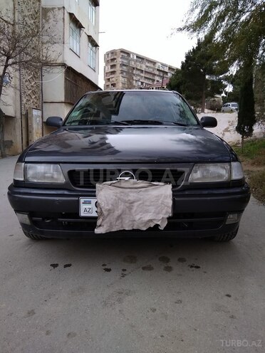 Opel Astra 1996, 40,025 km - 1.6 l - Bakı