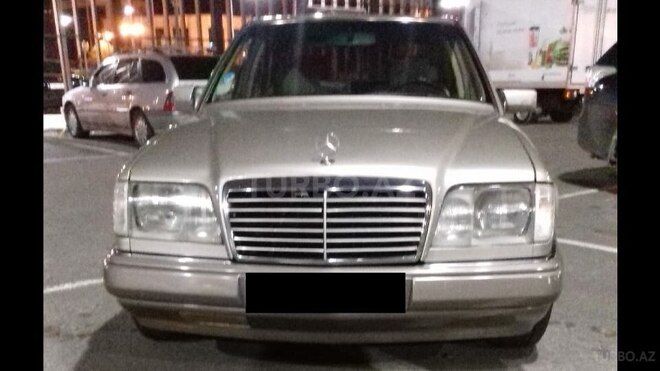 Mercedes E 230 1993, 399,000 km - 2.3 л - Bakı