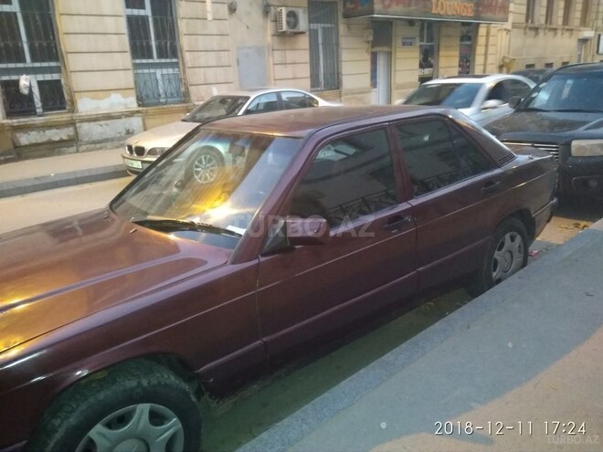 Mercedes 190 1992, 269,292 km - 1.8 л - Bakı