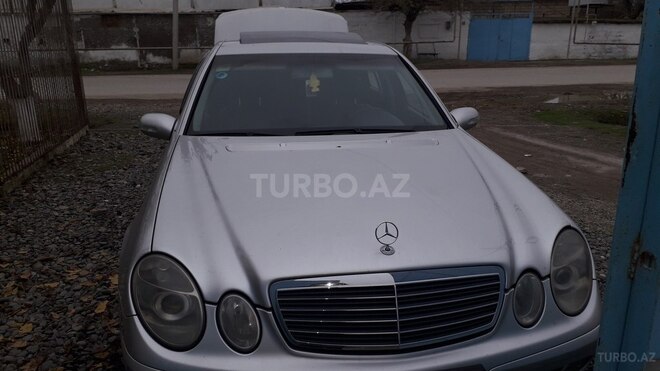 Mercedes E 220 2004, 29,000 km - 2.2 л - Şirvan