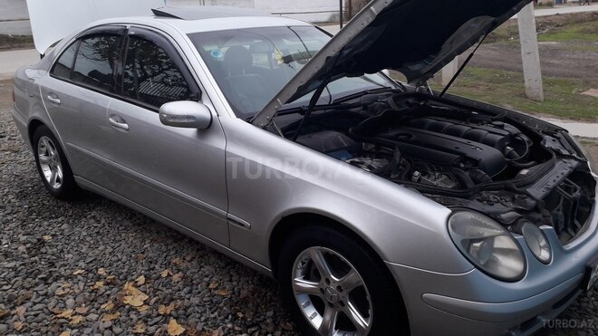 Mercedes E 220 2004, 29,000 km - 2.2 л - Şirvan